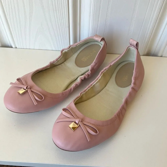 MICHAEL MICHAEL KORS Women's Juliette Flats NEW size 6 blush pink comfort - Picture 1 of 5